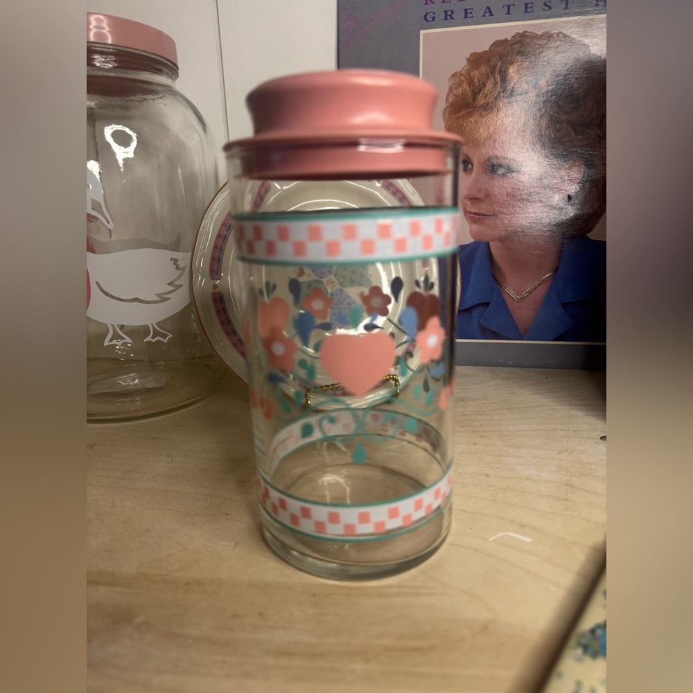 Vintage Floral Heart Glass Jar with Pink Lid